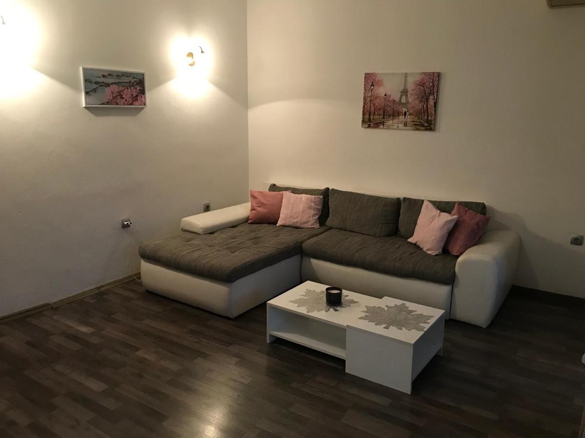 Pocanic'S Apartment كوتور المظهر الخارجي الصورة